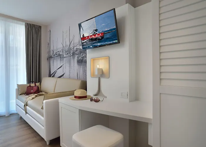Embassy Hotel & Spa